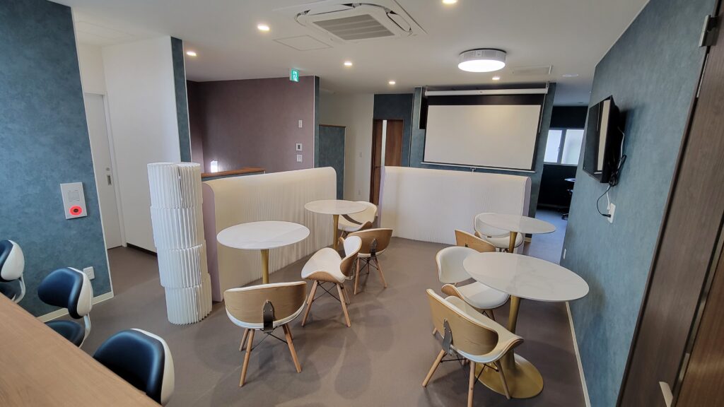 hamil cafe space Ha-Milグループの会員制カフェとAGUILA220コーヒーマシン